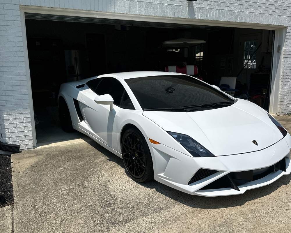 white lamborghini window tinting
